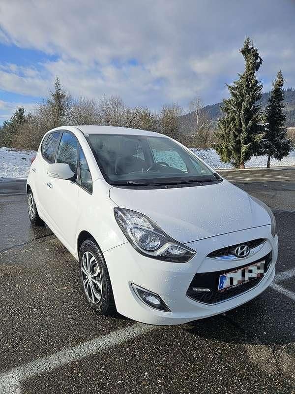 Weiß Gebraucht 2011 Hyundai ix20 Comfort Kleinwagen | € 4.200 (Fairer Preis) - Bild 1/4