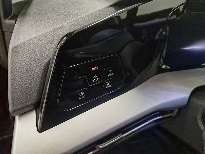 Neu VW Golf VIII 115 PS (84 kW) 2026 Schwarz  metallic