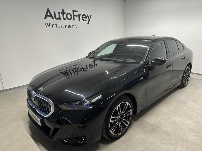Schwarz Gebraucht 2025 BMW 540 Comfort Edition Limousine | € 69.890 (Superpreis) - Bild 1/4