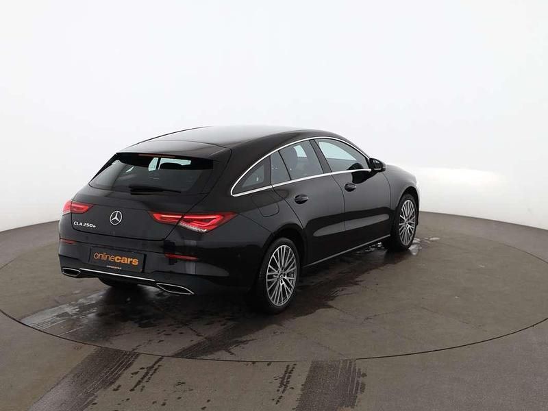 Gebraucht Mercedes CLA250e Shooting Brake Progressive 160 PS (117 kW) 2022 Schwarz Kombi
