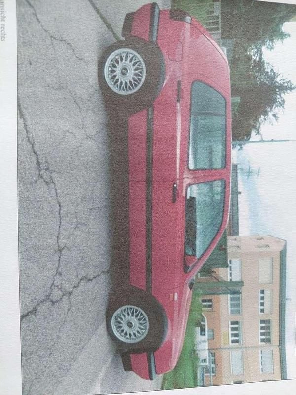 Rot Gebraucht 1992 VW Golf III GTI Limousine | € 18.000 - Bild 1/4