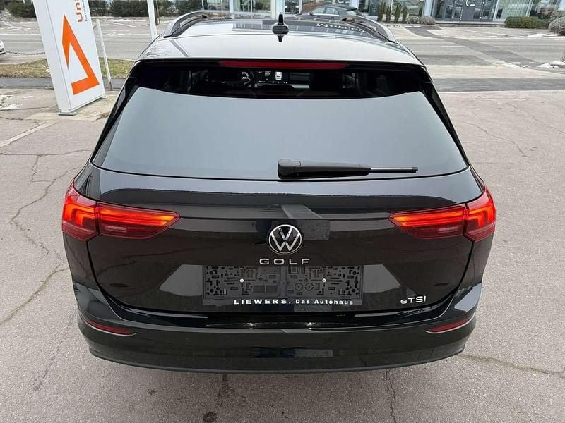 Gebraucht VW Golf VIII Life 116 PS (85 kW) 2024 Schwarz Kombi