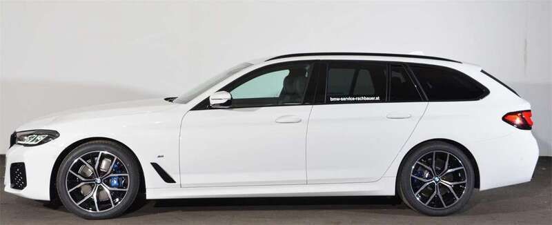 Gebraucht BMW 520 Efficient Dynamics 190 PS (139 kW) 2022 Alpinweiß Kombi
