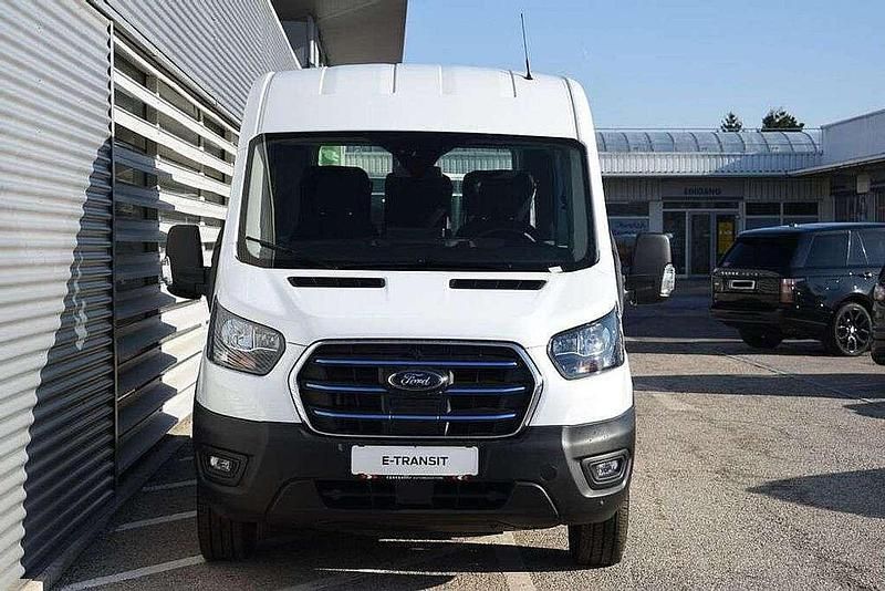 Gebraucht Ford E-Transit Trend 135 kW (184 PS) 2024 Weiß Van