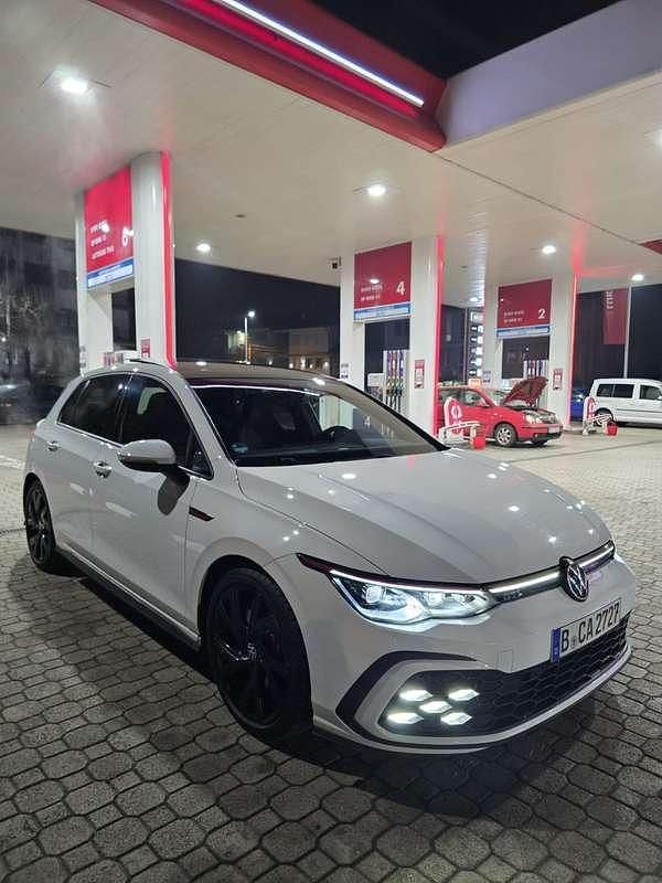 Gebraucht VW Golf VIII GTI 245 PS (180 kW) 2023 Weiß Limousine