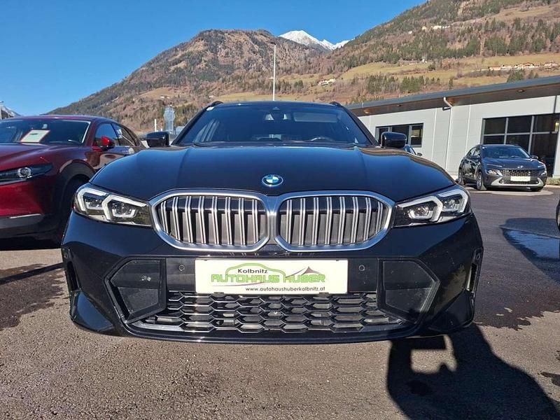 Gebraucht BMW 330 184 PS (135 kW) 2022 Schwarz Kombi