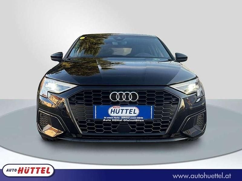 Gebraucht Audi A3 Ambiente 116 PS (85 kW) 2022 Schwarz Limousine