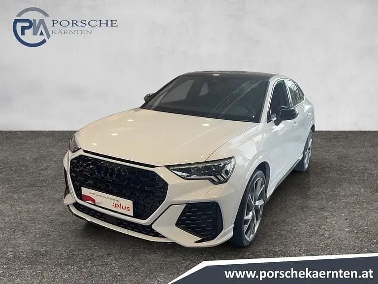 Weiss metallic Gebraucht 2024 Audi RS Q3 Sportback Ambiente SUV | € 89.750 - Bild 1/4
