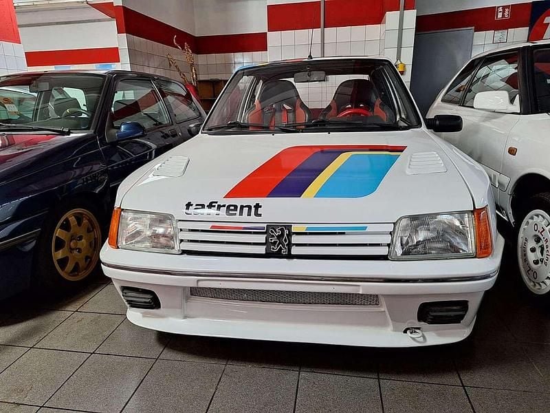 Gebraucht Peugeot 205 GTi 120 PS (88 kW) 1988 Weiß Limousine