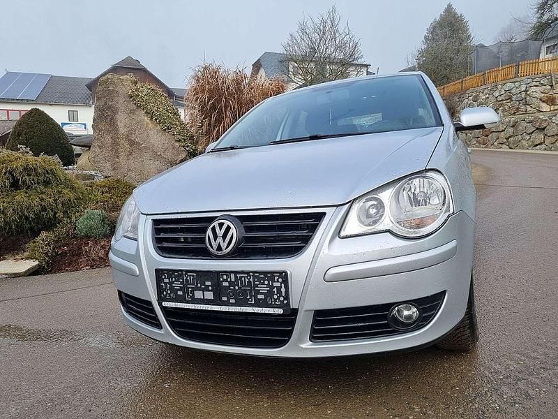 Silber Gebraucht 2006 VW Polo Family Kleinwagen | € 3.490 (Fairer Preis) - Bild 1/4