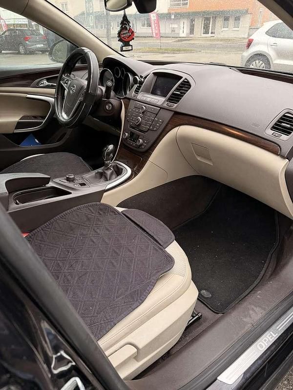 Gebraucht Opel Insignia 140 PS (102 kW) 2009 Limousine
