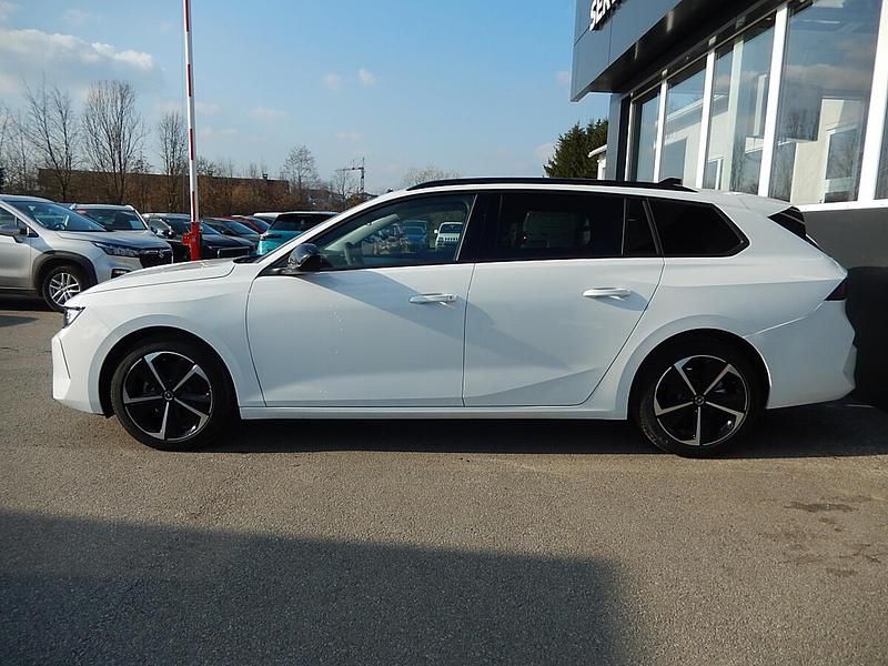 Neu Opel Astra Edition 110 PS (80 kW) 2025 Weiß Kombi