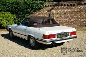 Gebraucht Mercedes SL380 165 PS (121 kW) 1982 Weiß Cabrio