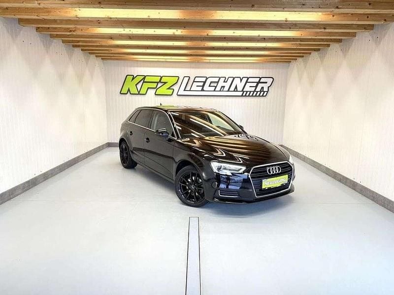 Schwarz Gebraucht 2019 Audi A3 Design Limousine | € 16.950 (Guter Preis) - Bild 1/3