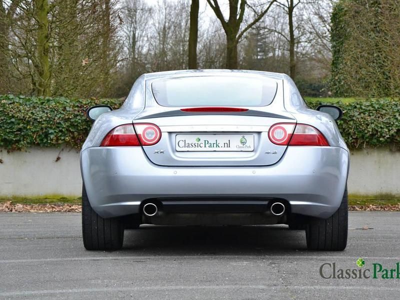 Gebraucht Jaguar XK 305 PS (224 kW) 2006 Grau Coupé