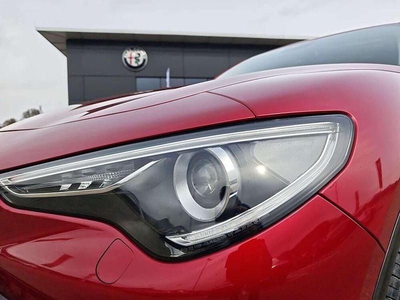 Gebraucht Alfa Romeo Stelvio 280 PS (205 kW) 2022 Rot SUV