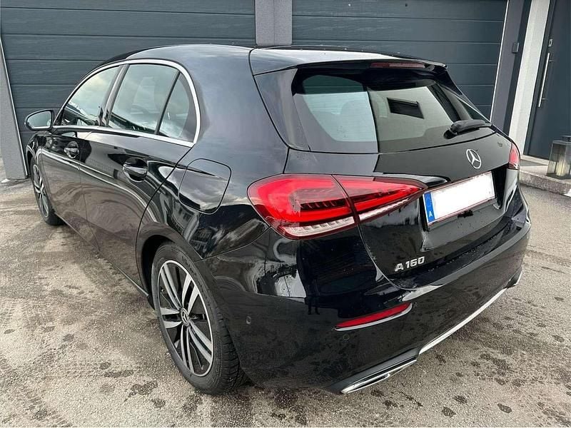Gebraucht Mercedes A160 109 PS (80 kW) 2023 Schwarz Kleinwagen