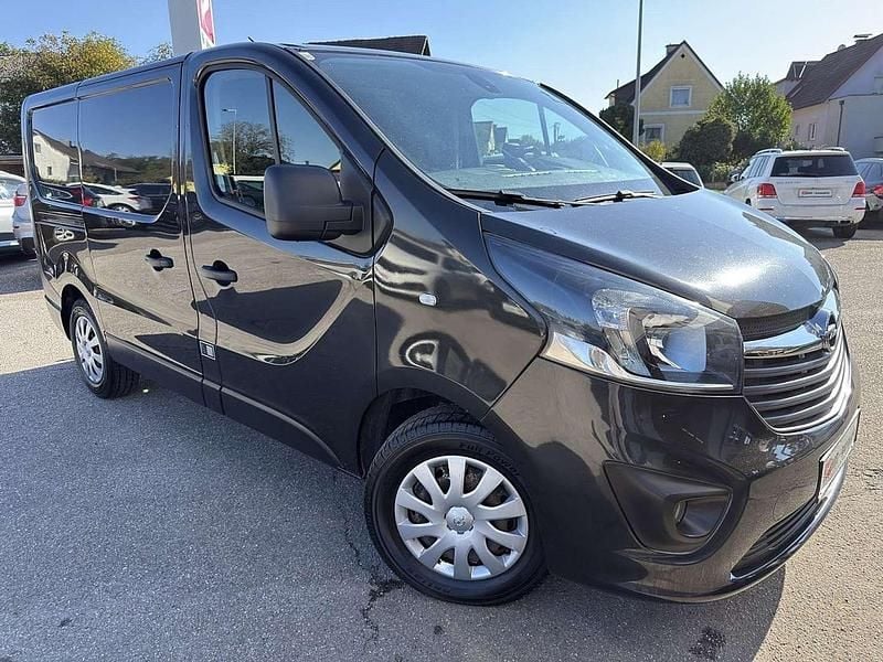 Schwarz Gebraucht 2019 Opel Vivaro Business Van / Kleinbus | € 16.490 (Fairer Preis) - Bild 1/4