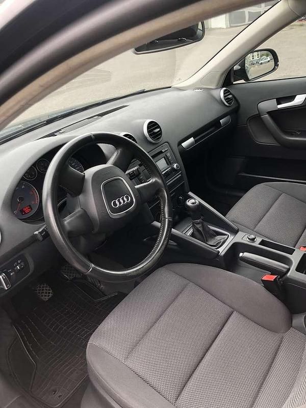 Gebraucht Audi A3 Ambiente 90 PS (66 kW) 2012 Limousine