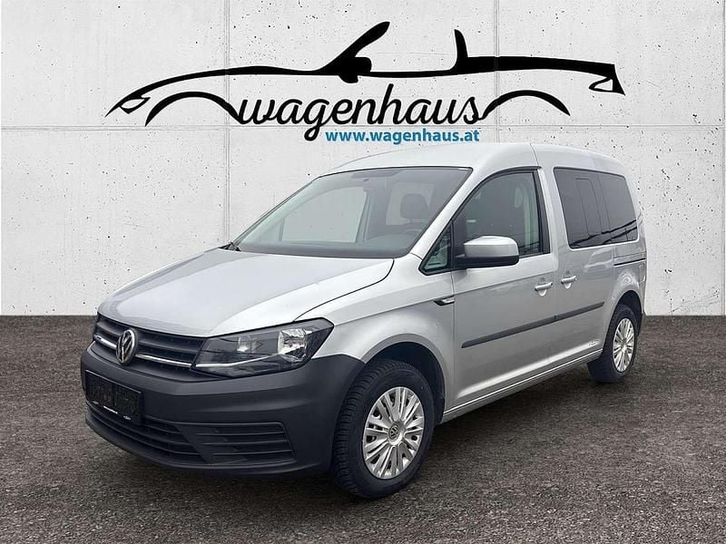 Silber Gebraucht 2015 VW Caddy Van / Kleinbus | € 12.990 - Bild 1/4