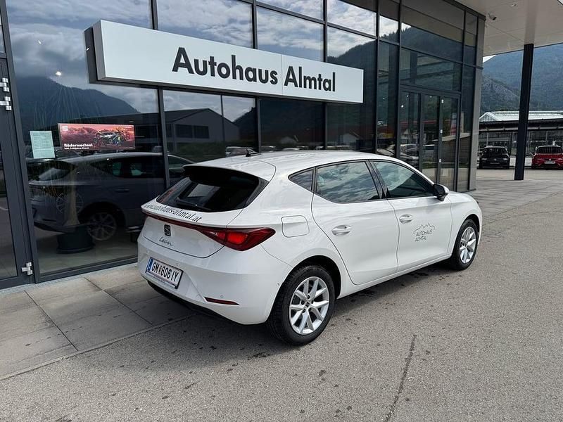 Gebraucht Seat Leon Style 115 PS (84 kW) 2025 Weiss  normal