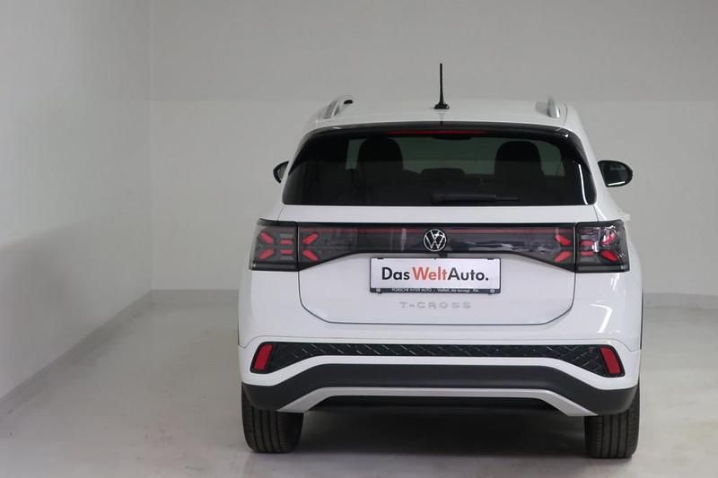 Gebraucht VW T-Cross R-line 116 PS (85 kW) 2025 Weiss  normal SUV