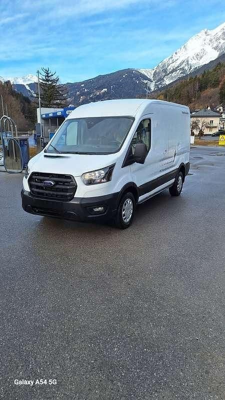 Gebraucht Ford Transit 129 PS (94 kW) 2024 Weiß Van / Kleinbus