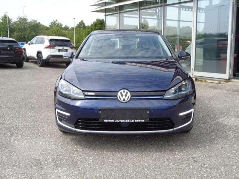 Gebraucht VW Golf 100 kW (136 PS) 2019 Blau Limousine