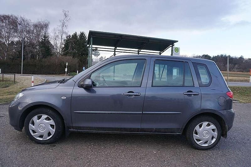 Gebraucht Mazda 2 68 PS (50 kW) 2005 Grau Kleinwagen