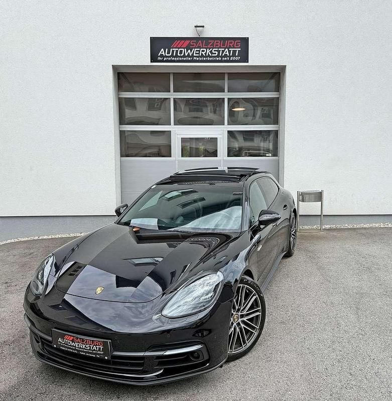 Schwarz Gebraucht 2018 Porsche Panamera 4 Limousine | € 73.900 (Fairer Preis) - Bild 1/4
