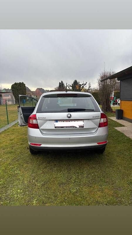 Gebraucht Skoda Rapid Sport 90 PS (66 kW) 2016 Kleinwagen