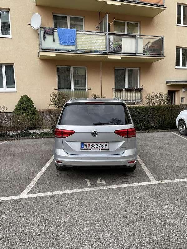 Gebraucht VW Touran Highline 150 PS (110 kW) 2015 Van / Kleinbus