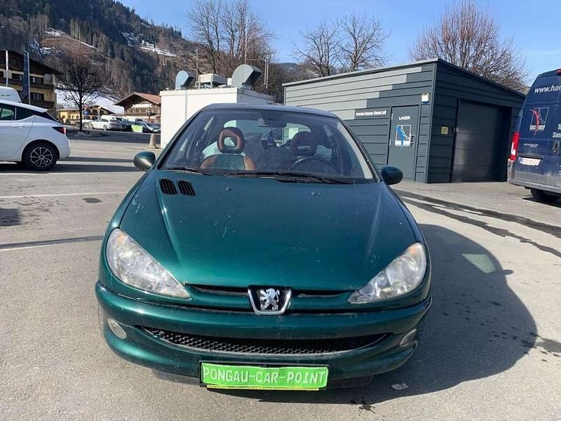 Gebraucht Peugeot 206 Roland Garros 90 PS (66 kW) 2003 Grün Limousine