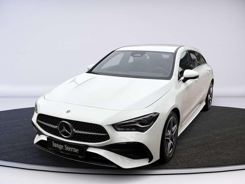 Gebraucht Mercedes CLA180 Shooting Brake AMG line 136 PS (100 kW) 2024 Weiß Kombi