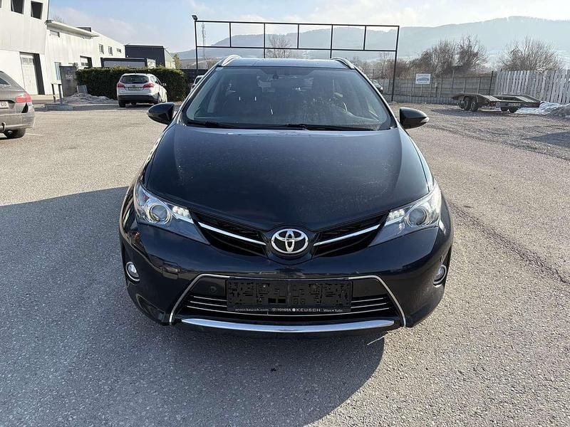 Gebraucht Toyota Auris Lounge 124 PS (91 kW) 2013 Kombi