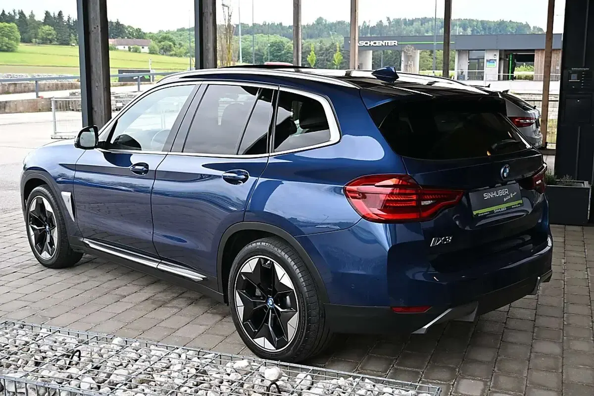 Gebraucht BMW iX3 Impressive 286 PS (2021) in Gföhl - € 36.490 | AutoUncle