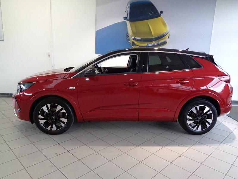 Gebraucht Opel Grandland X S 131 PS (96 kW) 2023 Karmin rot (m2) SUV