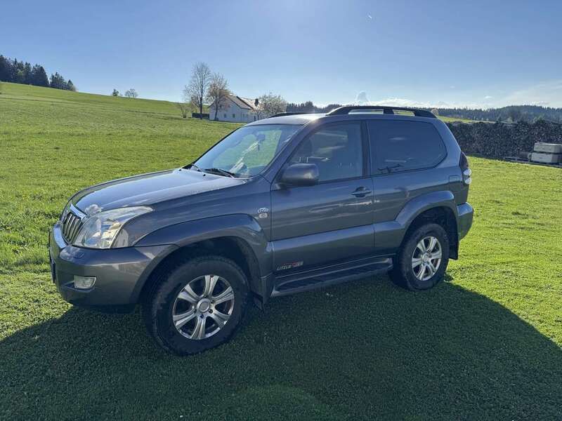 Gebraucht 2006 Toyota Land Cruiser SUV | € 13.000 (Fairer Preis) - Bild 1/4