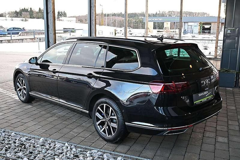 Gebraucht VW Passat GTE 156 PS (114 kW) 2022 Schwarz Kombi