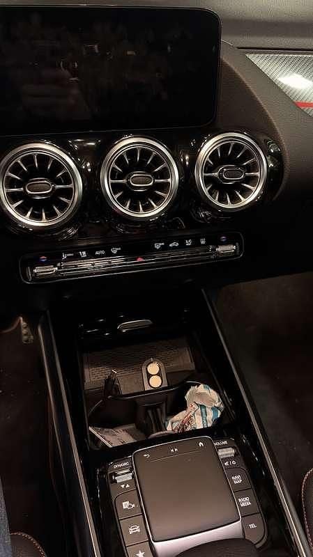 Gebraucht Mercedes GLA250 160 PS (117 kW) 2021 SUV