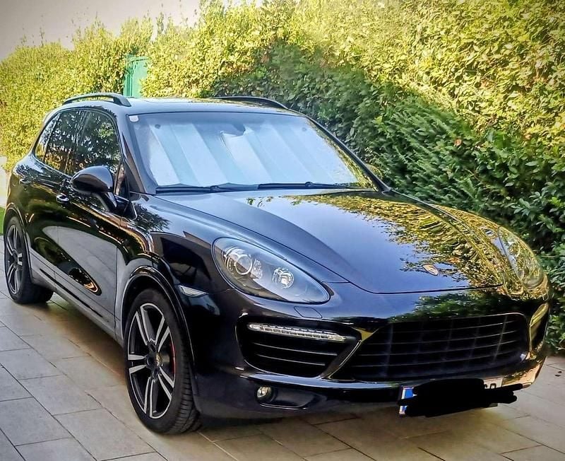 Gebraucht Porsche Cayenne Turbo 500 PS (367 kW) 2012 Schwarz SUV