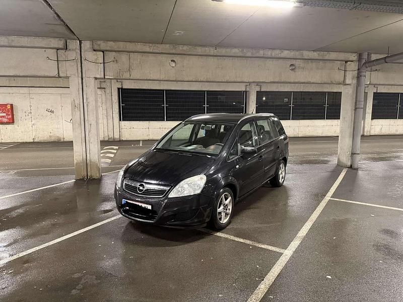 Gebraucht Opel Zafira Edition 110 PS (80 kW) 2008 Van / Kleinbus