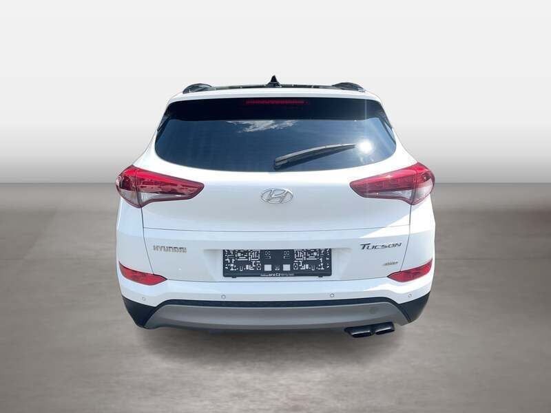 Gebraucht Hyundai Tucson 177 PS (130 kW) 2016 Weiss  normal SUV