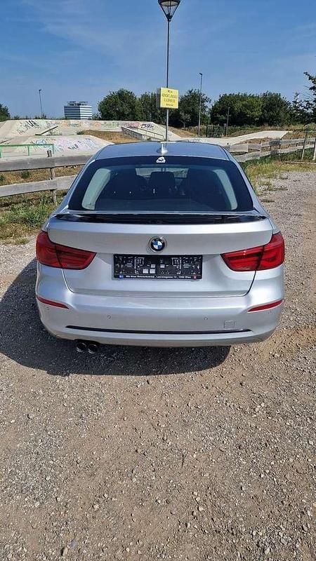 Gebraucht BMW 320 Gran Turismo Sport Line 190 PS (139 kW) 2019 Silber Limousine
