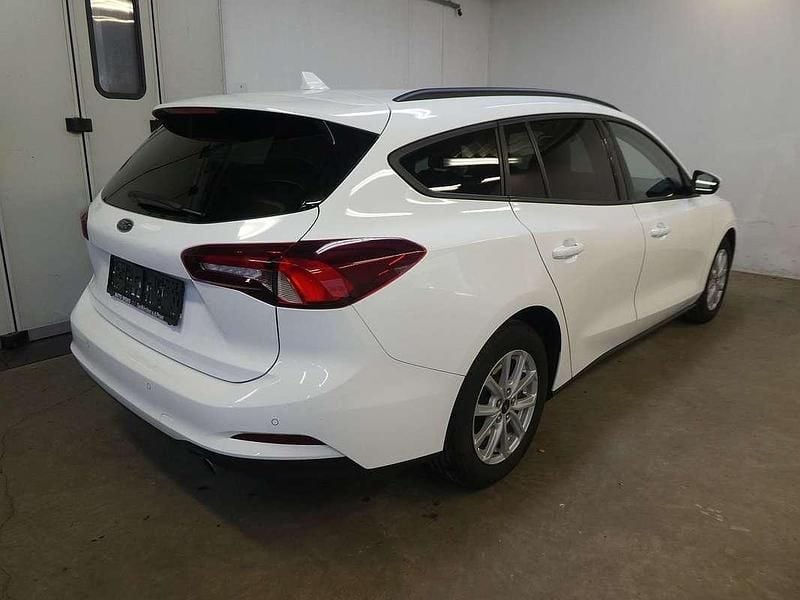 Gebraucht Ford Focus Cool & Connect 120 PS (88 kW) 2022 Weiß Kombi