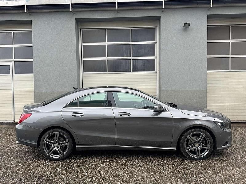 Gebraucht Mercedes CLA180 122 PS (89 kW) 2015 Grau Limousine