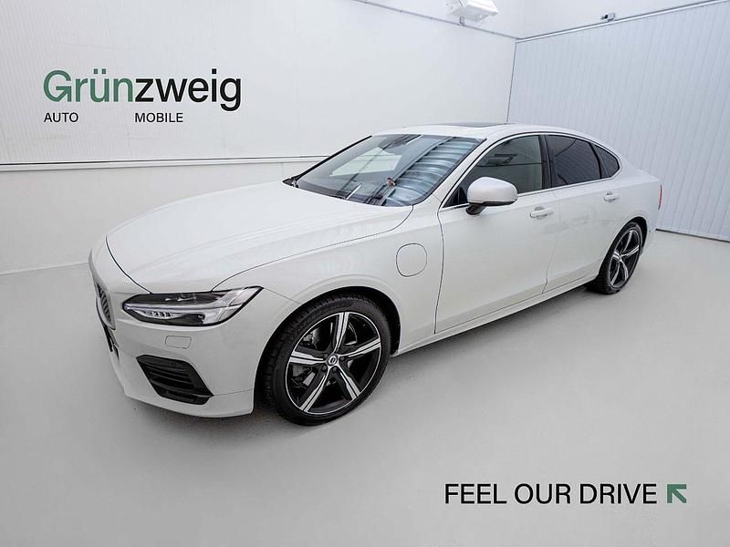 Weiß Gebraucht 2018 Volvo S90 R-Design Limousine | € 32.890 - Bild 1/4