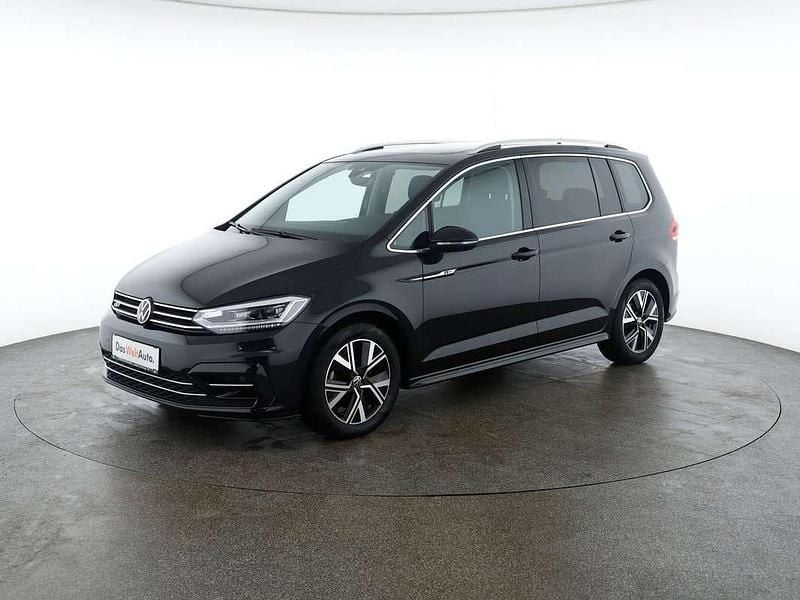 Gebraucht VW Touran Highline 150 PS (110 kW) 2022 Schwarz  metallic Van / Kleinbus