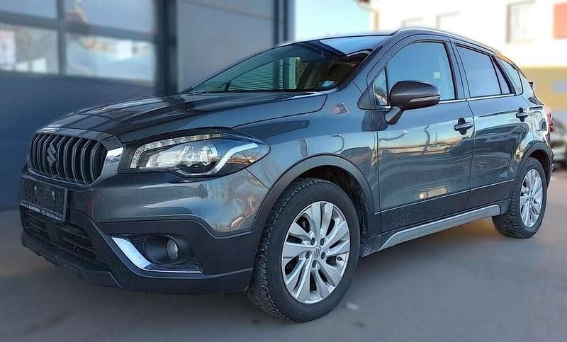 Grau Gebraucht 2019 Suzuki SX4 S-Cross SUV | € 15.490 (Fairer Preis) - Bild 1/4