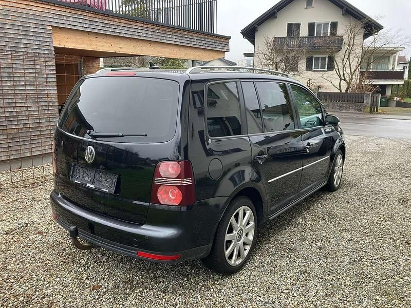 Gebraucht VW Touran Highline 140 PS (102 kW) 2008 Schwarz Van / Kleinbus